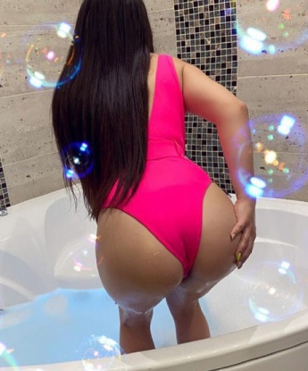 Венера, 27 лет